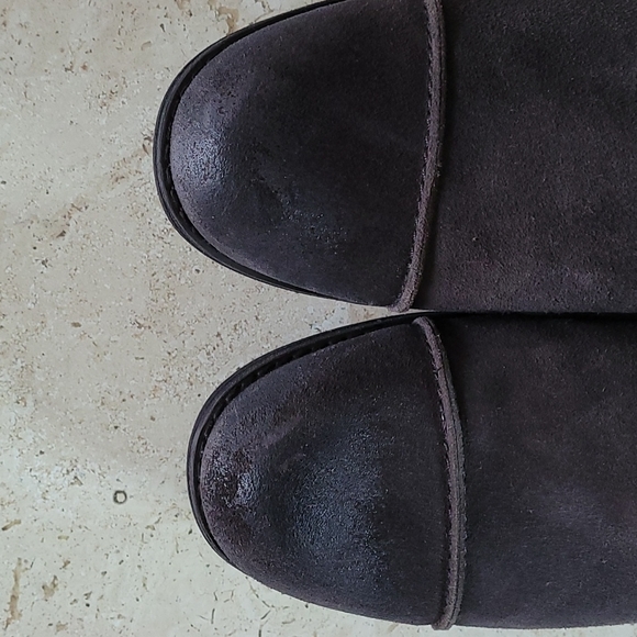 Ugg Men's Lancing Stout distressed suede full grain leather brown boots.… - Picture 11 of 11